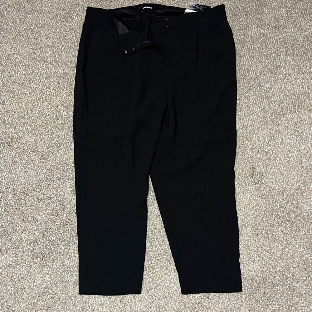 Express Women's Elegant Black Cropped Pants